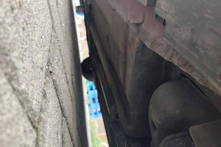 Used Venucia R50 2012 1.6L Manual Comfort Edition Chassis Rear Left