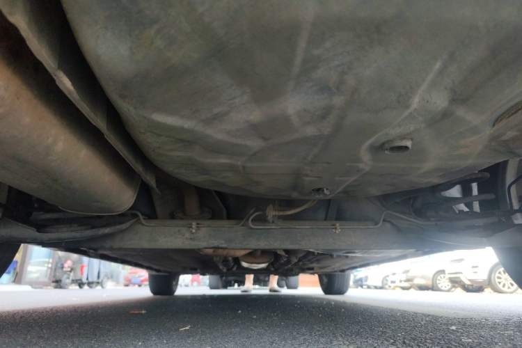 Used Venucia R50 2012 1.6L Manual Luxury Edition Chassis Rear