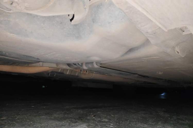 Used Venucia R50 2012 1.6L Automatic Comfort Edition Chassis Rear Right