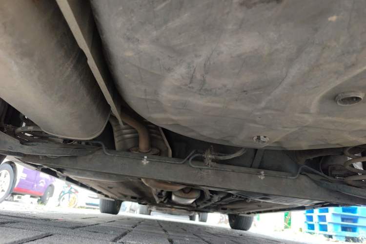 Used Venucia R50 2012 1.6L Manual Comfort Edition Chassis Rear