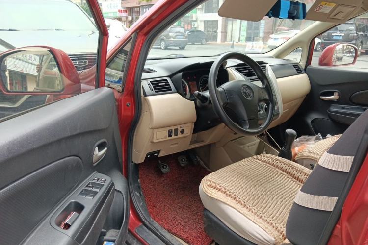Used Venucia R50 2012 1.6L Manual Comfort Edition Driver Seat