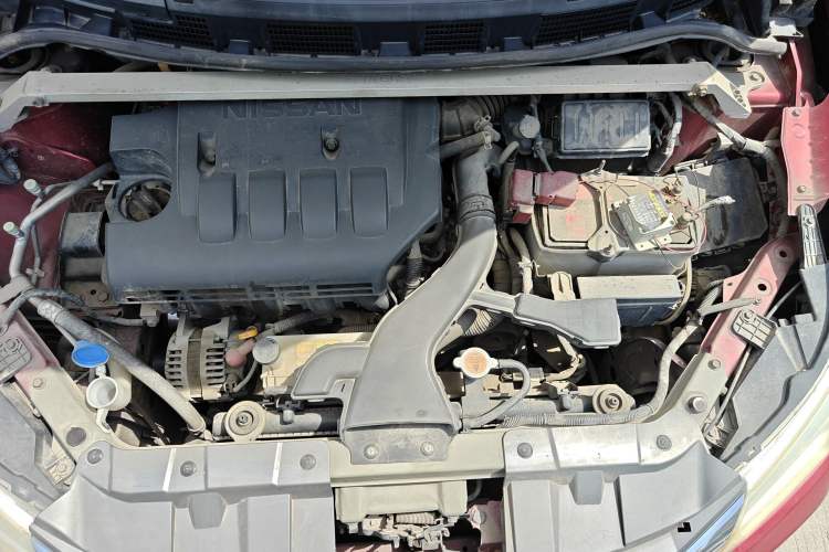 Used Venucia R50 2012 1.6L Automatic Comfort Edition Engine Bay