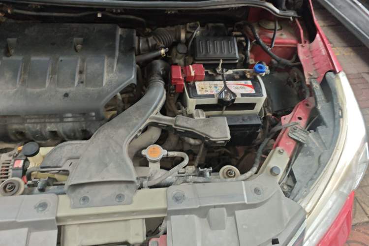 Used Venucia R50 2012 1.6L Manual Comfort Edition Engine Bay Left