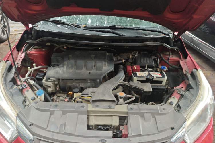 Used Venucia R50 2012 1.6L Manual Comfort Edition Engine Bay