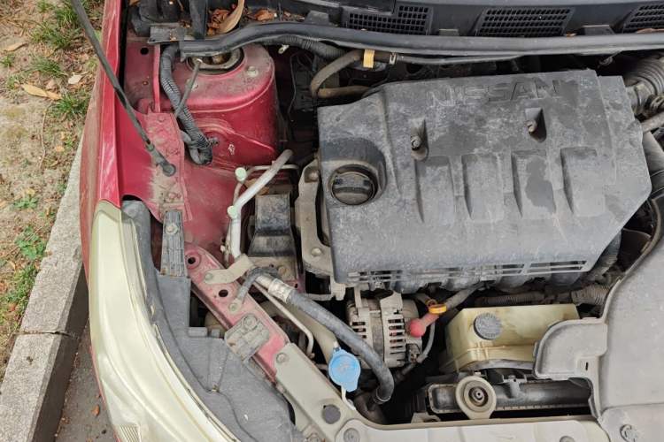 Used Venucia R50 2012 1.6L Automatic Comfort Edition Engine Bay Right