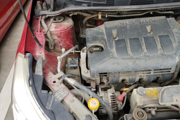 Used Venucia R50 2012 1.6L Automatic Comfort Edition Engine Bay Right
