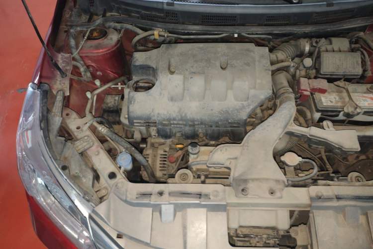 Used Venucia R50 2012 1.6L Automatic Prestige Edition Engine Bay Right