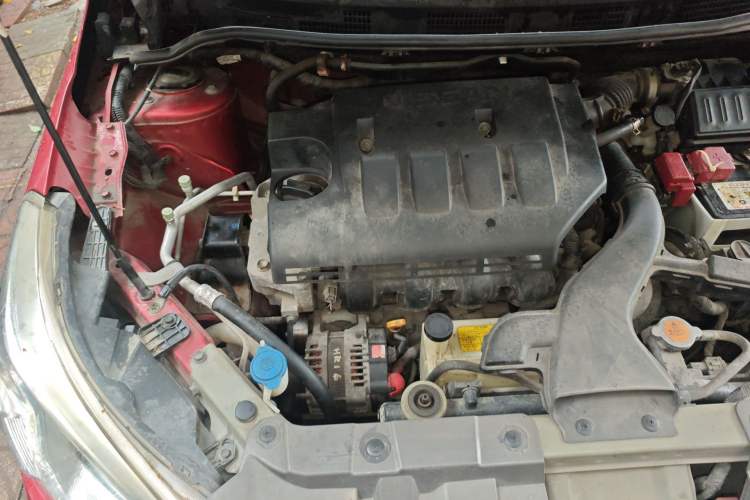 Used Venucia R50 2012 1.6L Manual Comfort Edition Engine Bay Right