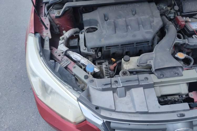 Used Venucia R50 2012 1.6L Manual Luxury Edition Engine Bay Right