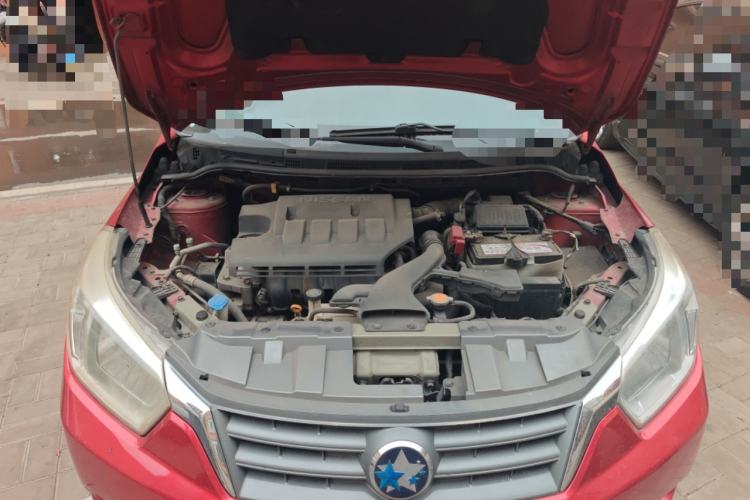 Used Venucia R50 2012 1.6L Automatic Prestige Edition Engine Bay