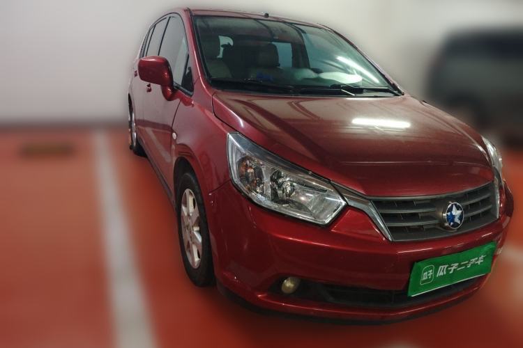 Used Venucia R50 2012 1.6L Automatic Prestige Edition Front Right 45 Deg