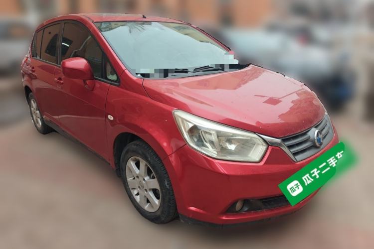 Used Venucia R50 2012 1.6L Automatic Prestige Edition Front Right 45 Deg