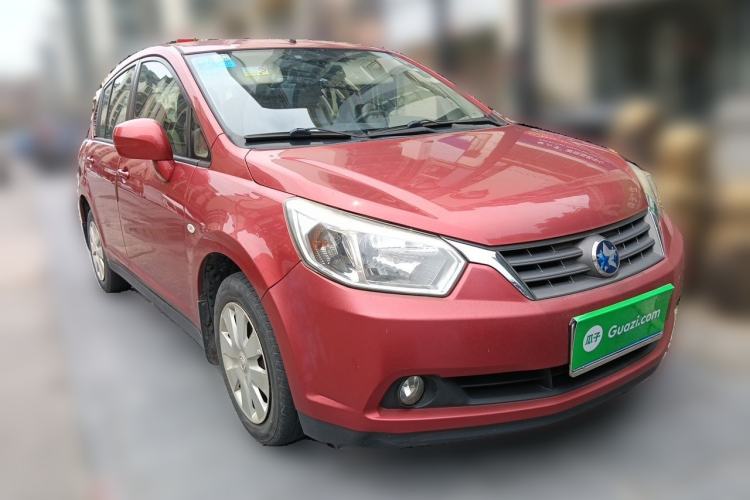 Used Venucia R50 2012 1.6L Manual Comfort Edition Front Right 45 Deg