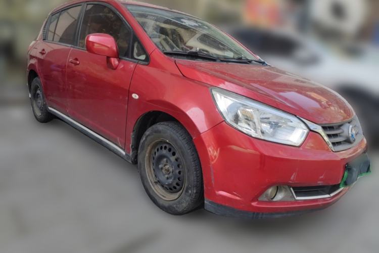Used Venucia R50 2012 1.6L Manual Comfort Edition Front Right 45 Deg