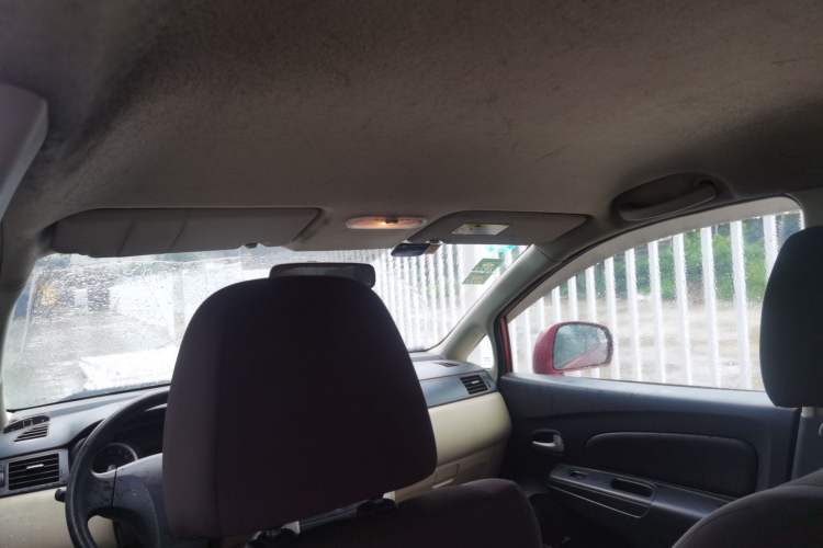Used Venucia R50 2012 1.6L Manual Comfort Edition Headliner