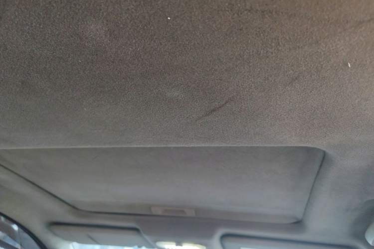 Used Venucia R50 2012 1.6L Manual Luxury Edition Headliner