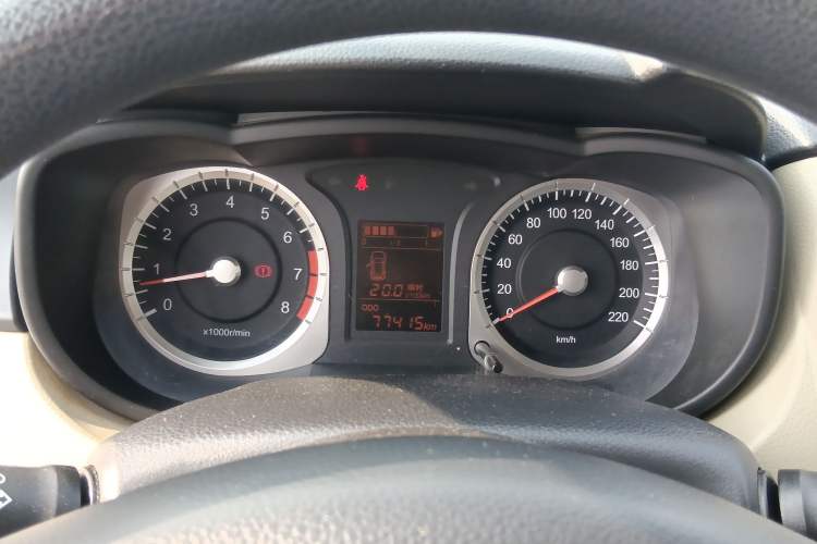 Used Venucia R50 2012 1.6L Manual Luxury Edition Instrument Cluster
