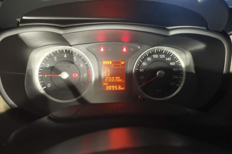 Used Venucia R50 2012 1.6L Manual Comfort Edition Instrument Cluster
