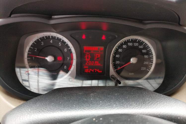 Used Venucia R50 2012 1.6L Automatic Comfort Edition Instrument Cluster