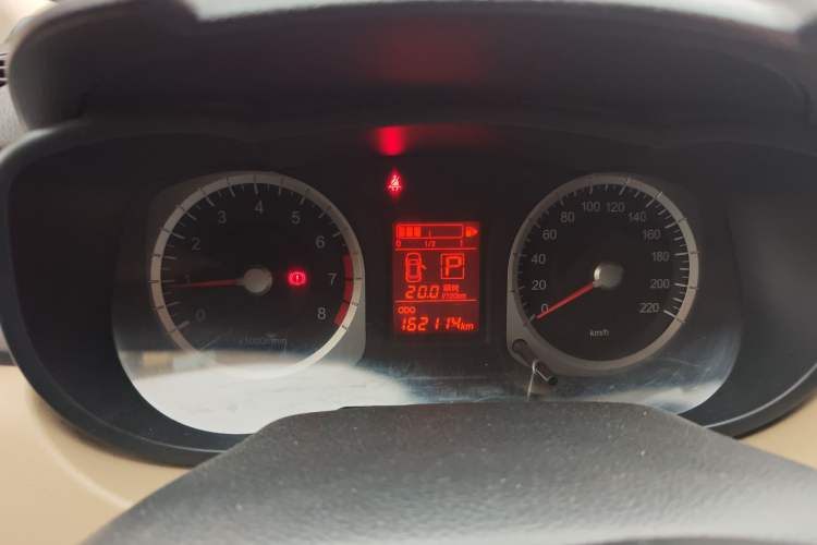 Used Venucia R50 2012 1.6L Automatic Prestige Edition Instrument Cluster