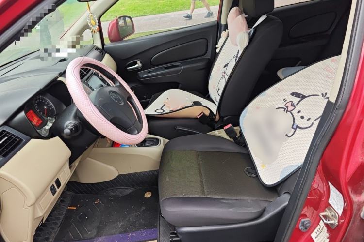 Used Venucia R50 2012 1.6L Automatic Comfort Edition Left Front Seat