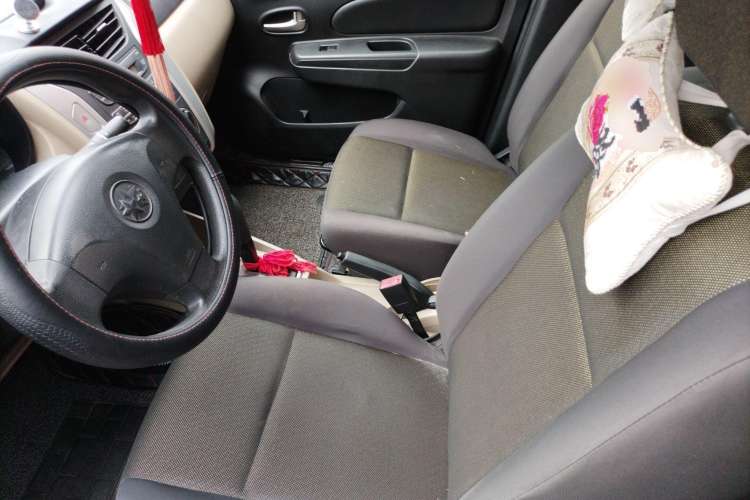 Used Venucia R50 2012 1.6L Automatic Comfort Edition Left Front Seat