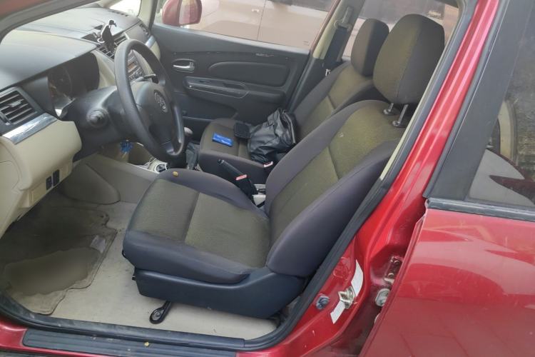Used Venucia R50 2012 1.6L Manual Comfort Edition Left Front Seat