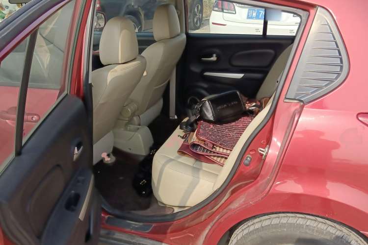 Used Venucia R50 2012 1.6L Manual Luxury Edition Left Rear Seat