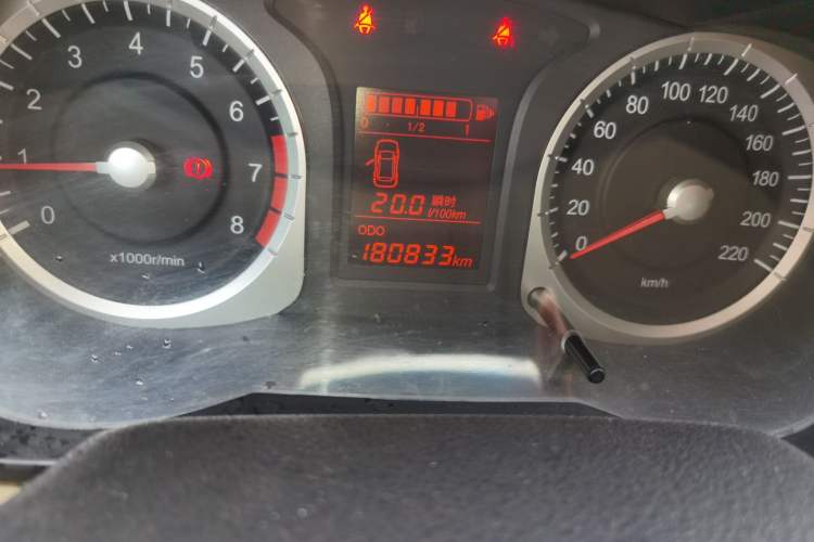 Used Venucia R50 2012 1.6L Manual Comfort Edition Odometer Close Up