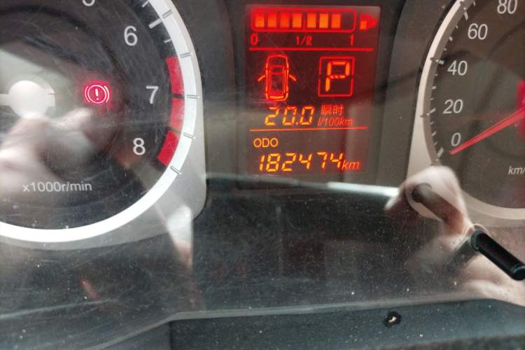 Used Venucia R50 2012 1.6L Automatic Comfort Edition Odometer Close Up