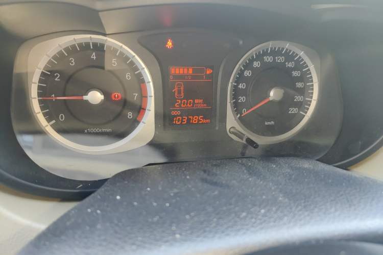 Used Venucia R50 2012 1.6L Manual Comfort Edition Odometer Close Up