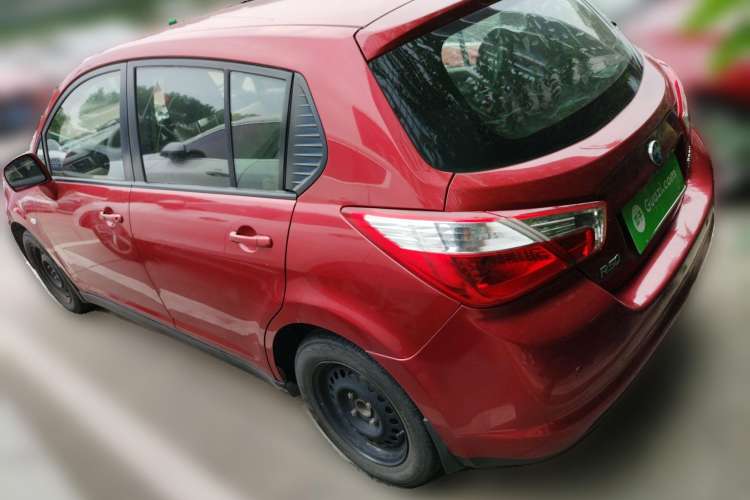 Used Venucia R50 2012 1.6L Automatic Comfort Edition Rear Left 45 Deg