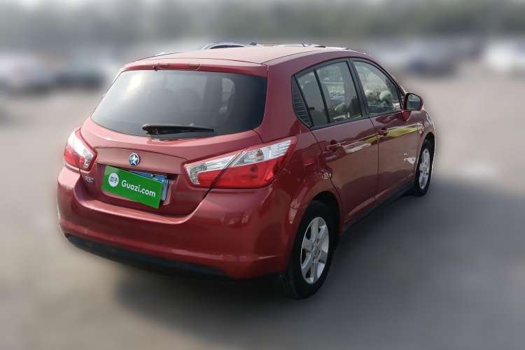 Used Venucia R50 2012 1.6L Manual Luxury Edition Rear Right 45 Deg