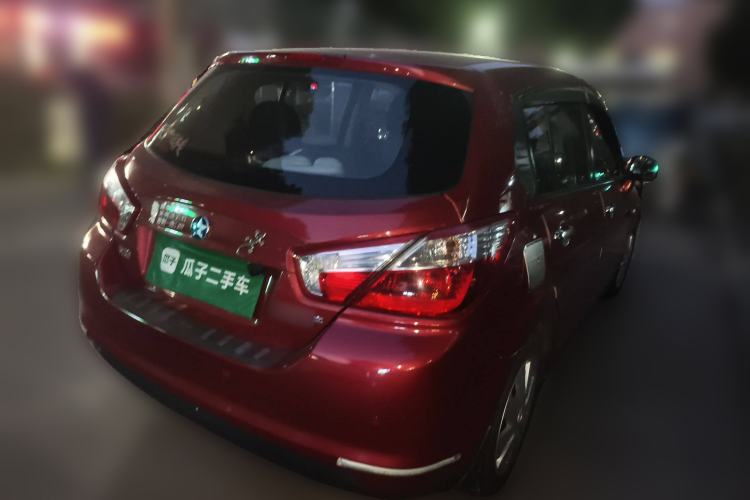 Used Venucia R50 2012 1.6L Manual Comfort Edition Rear Right 45 Deg