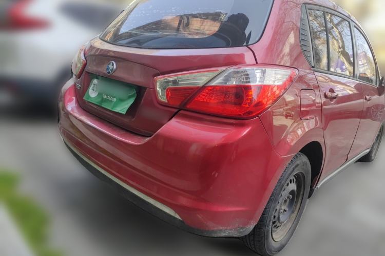 Used Venucia R50 2012 1.6L Manual Comfort Edition Rear