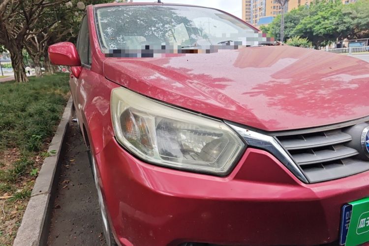 Used Venucia R50 2012 1.6L Automatic Comfort Edition Right Front Headlight