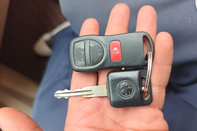 Used Venucia R50 2012 1.6L Automatic Prestige Edition Vehicle Key