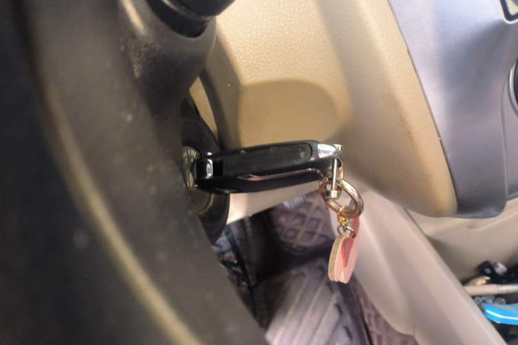Used Venucia R50 2012 1.6L Automatic Comfort Edition Vehicle Key