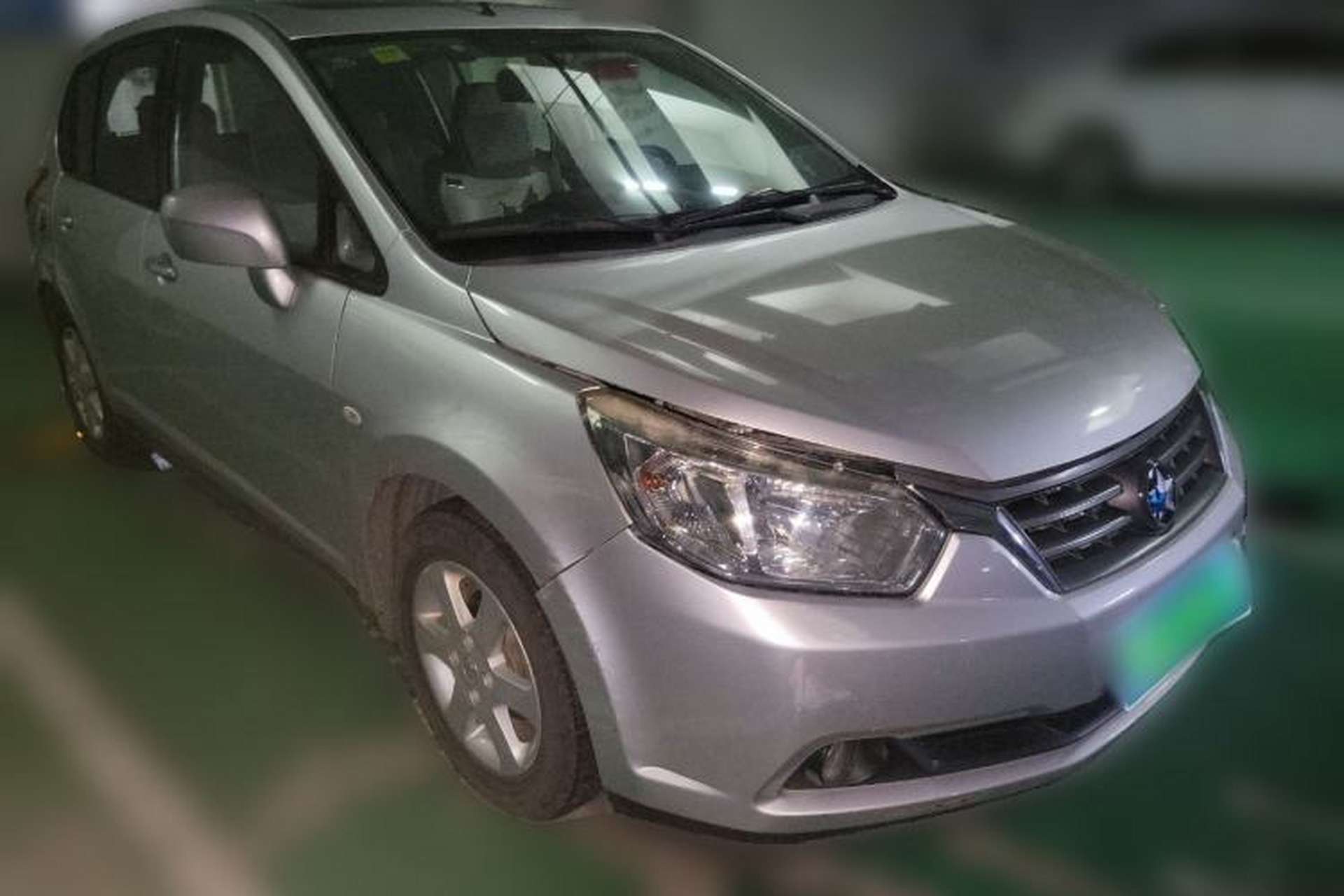 Used Venucia R50 2012 1.6L Automatic Prestige Edition Exterior 2