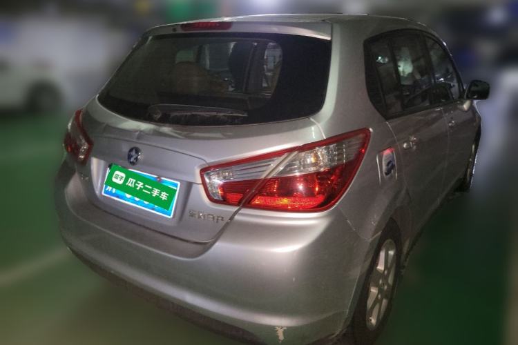 Used Venucia R50 2012 1.6L Automatic Prestige Edition Exterior 5