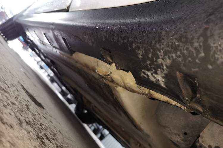 Used Venucia R50 2012 1.6L Automatic Prestige Edition Chassis Rear Left