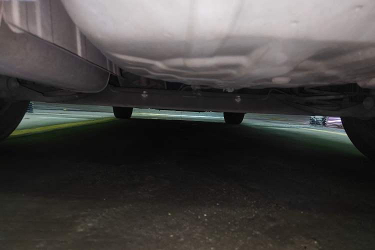 Used Venucia R50 2012 1.6L Automatic Comfort Edition Chassis Rear
