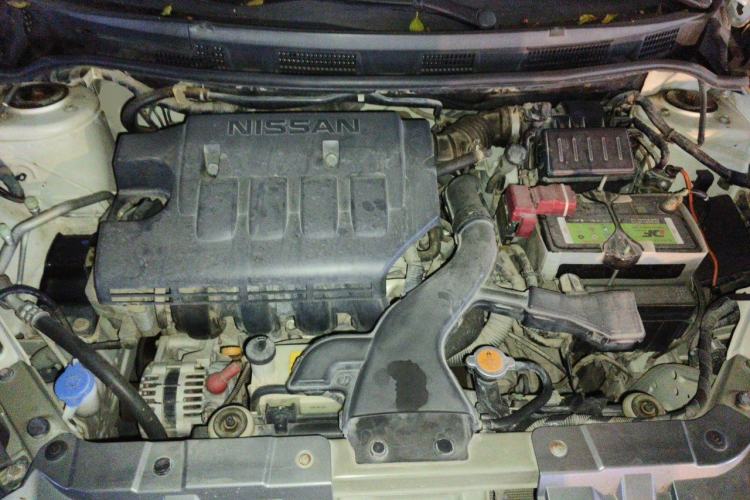 Used Venucia R50 2012 1.6L Automatic Prestige Edition Engine Bay