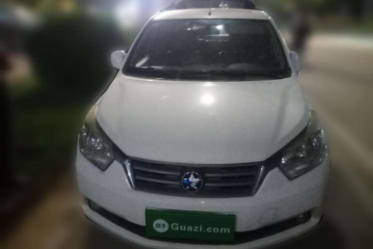 Used Venucia R50 2012 1.6L Manual Luxury Edition Front