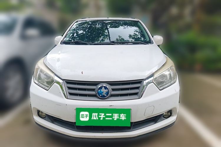 Used Venucia R50 2012 1.6L Manual Luxury Edition Front