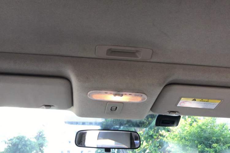 Used Venucia R50 2012 1.6L Automatic Prestige Edition Headliner