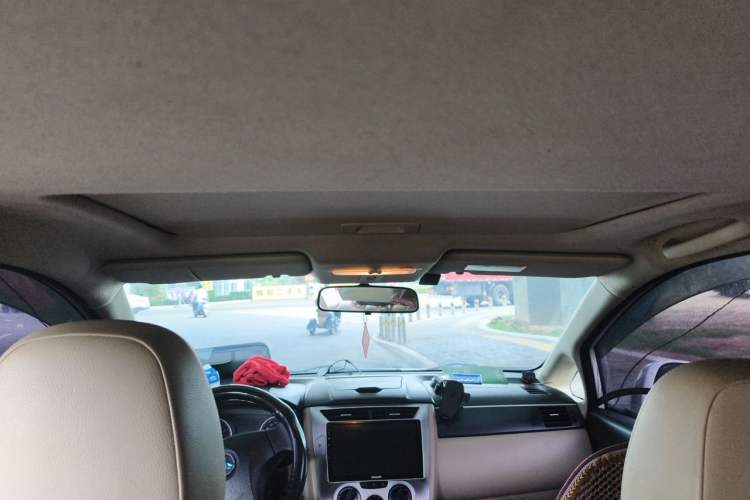 Used Venucia R50 2012 1.6L Manual Luxury Edition Headliner