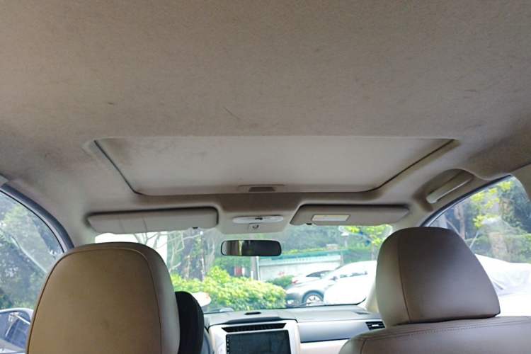 Used Venucia R50 2012 1.6L Manual Luxury Edition Headliner