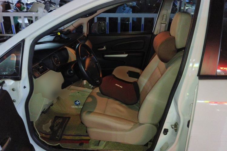 Used Venucia R50 2012 1.6L Automatic Prestige Edition Left Front Seat
