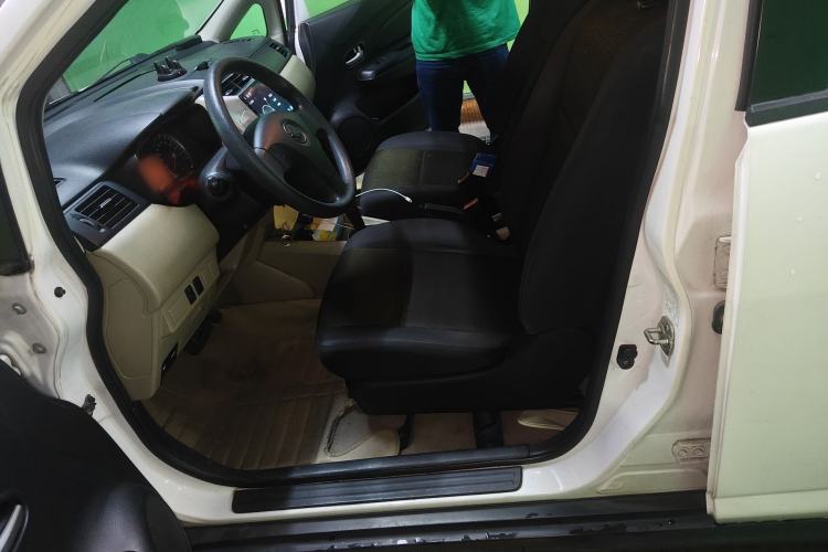 Used Venucia R50 2012 1.6L Automatic Comfort Edition Left Front Seat